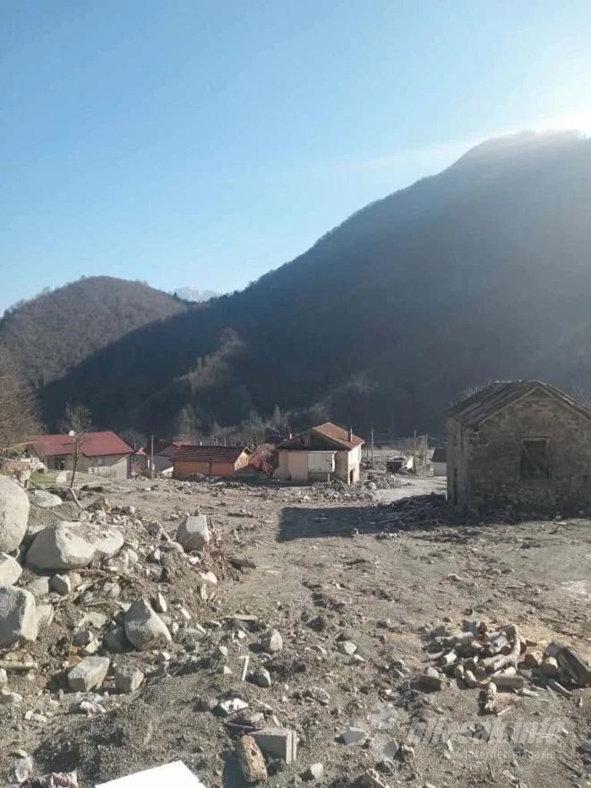 Stanovnici sela Zlate kod Jablanice: "Strahujemo od svake kiše"