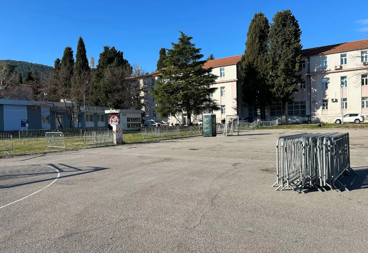Igralište SUM-a počišćeno nakon velikog slavlja
