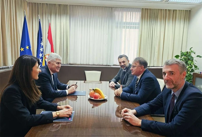 Čović se sastao sa predstavnicima ''Trojke''