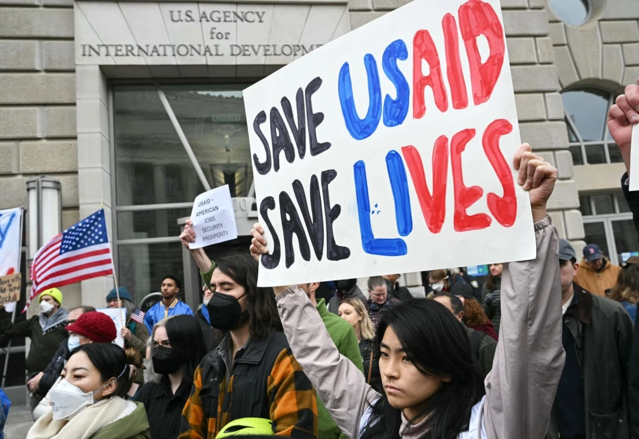 Prosvjed protiv zatvaranja USAID-a u Washingtonu: I BiH bi mogla osjetiti posljedice