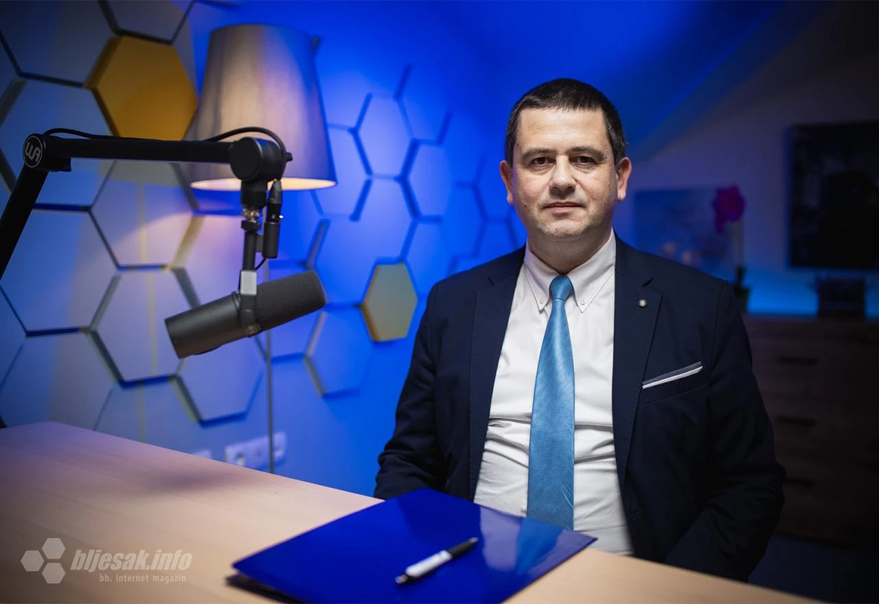 Reagiranje na podcast: Šuta misli da zna, a ne zna - da ne zna