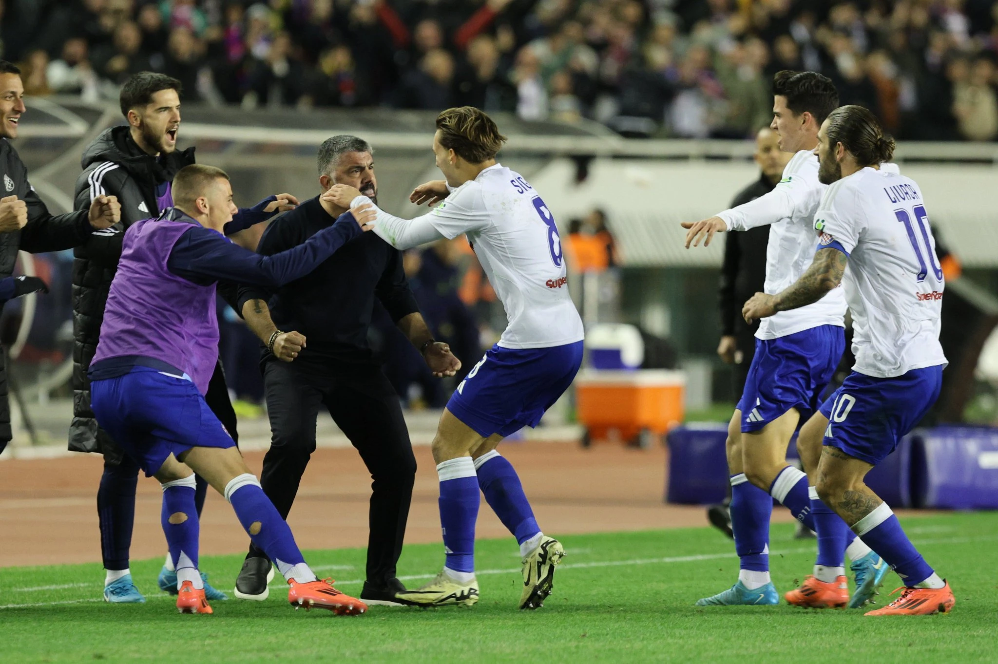 Hajduk teškom mukom stigao do važne pobjede, navijači ih izviždali