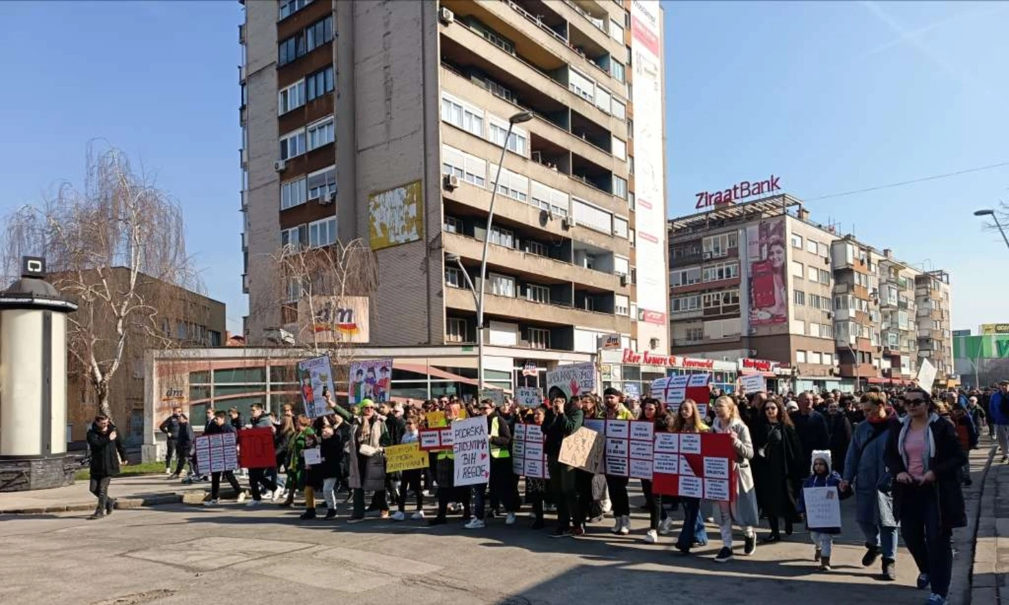 Zeničani prosvjeduju: Dosta im je poskupljenja i ignoriranja društvenih problema