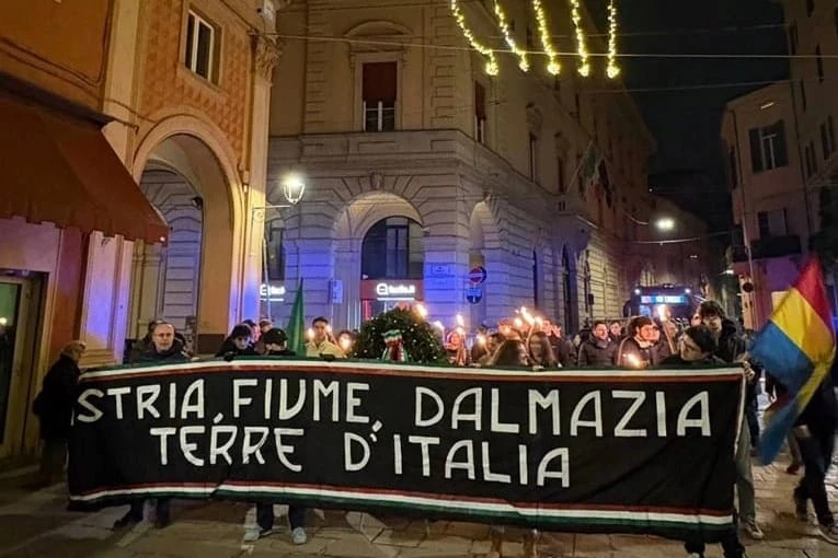 Talijanski desničari nosili transparent s jasnom porukom: 'Istra, Rijeka i Dalmacija-talijanske zemlje'