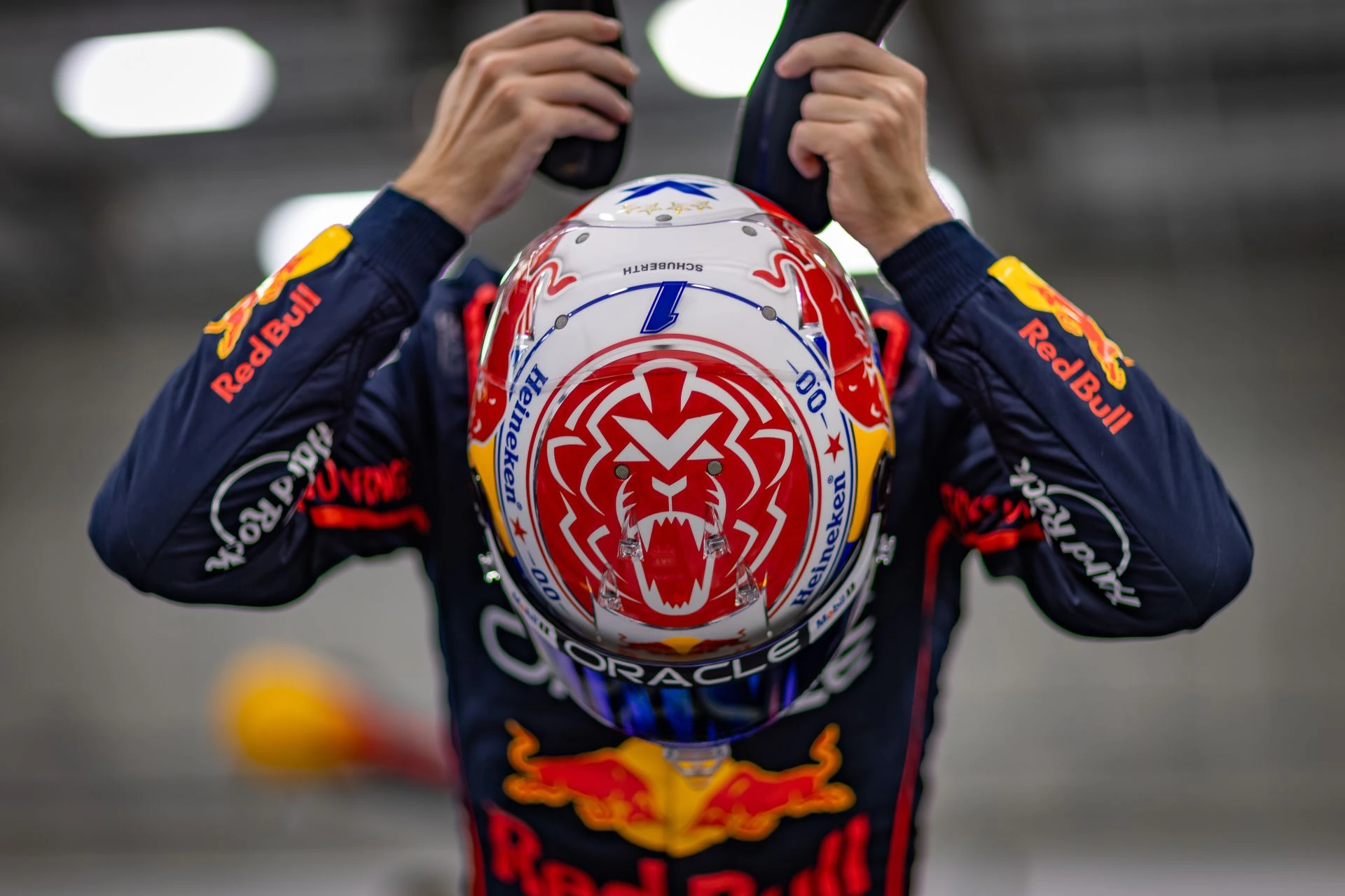 Verstappen predstavio novu kacigu, dizajn ima posebno značenje