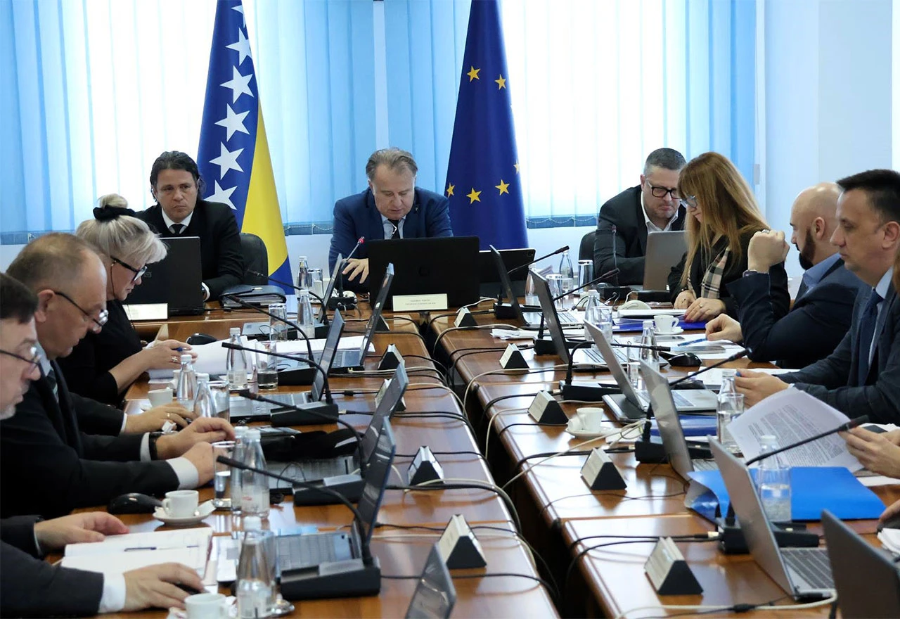 Financijska pomoć poslodavcima: Refundacija plaća za očuvanje radnih mjesta