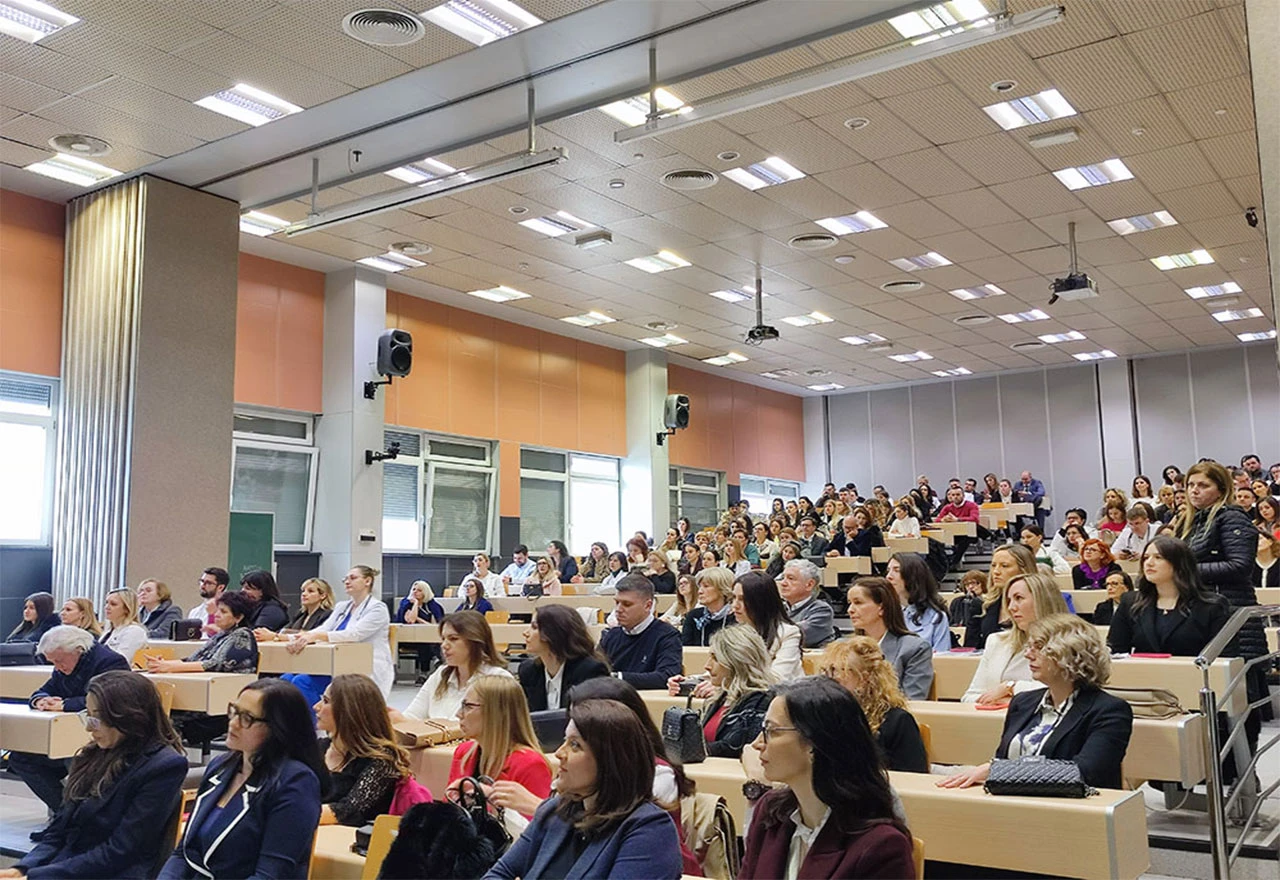 Kako pedijatri odgovaraju na suvremene izazove? Simpozij u Mostaru ponudio neke odgovore!