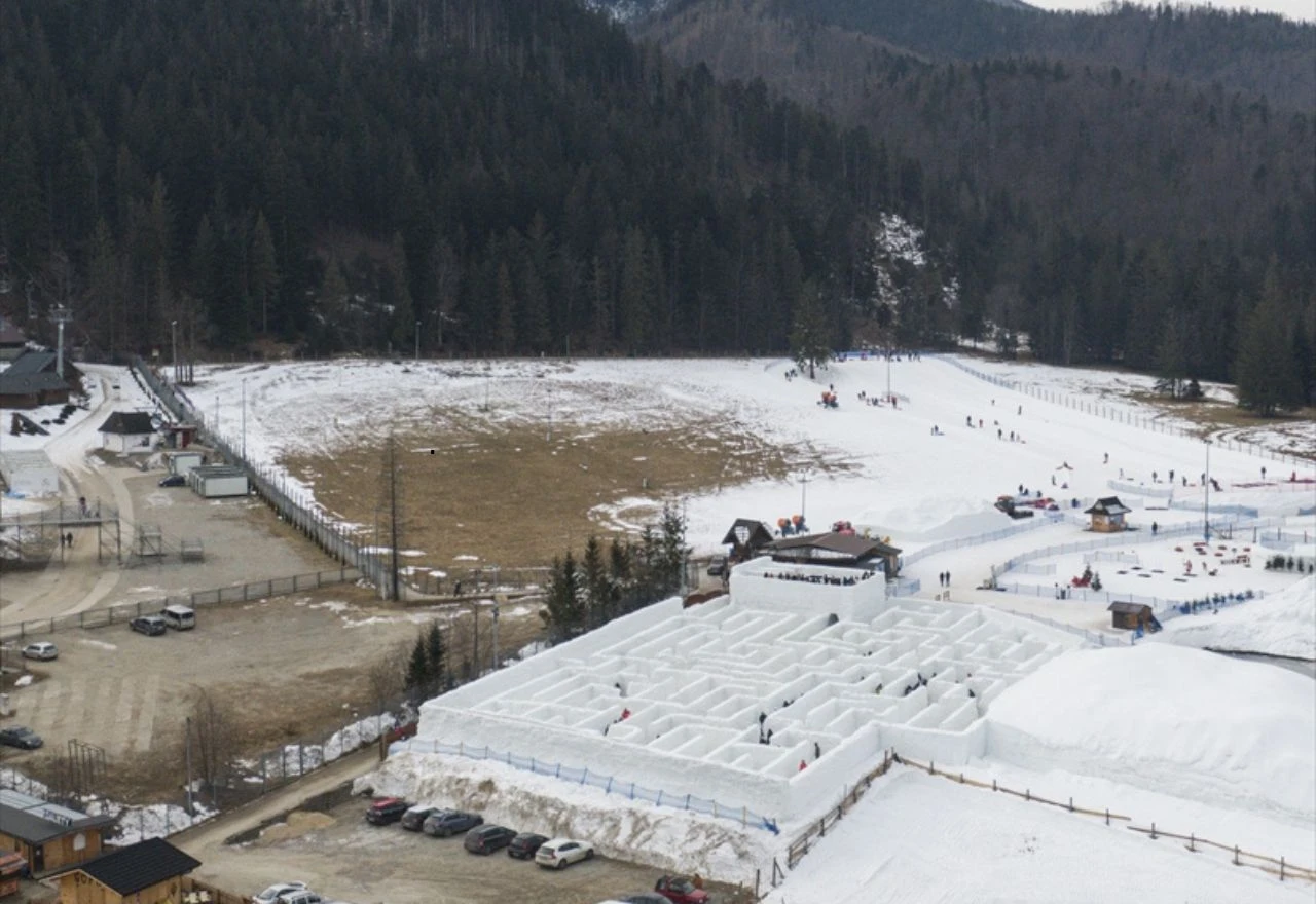 Najveći snježni labirint na svijetu bori se s nedostatkom snijega