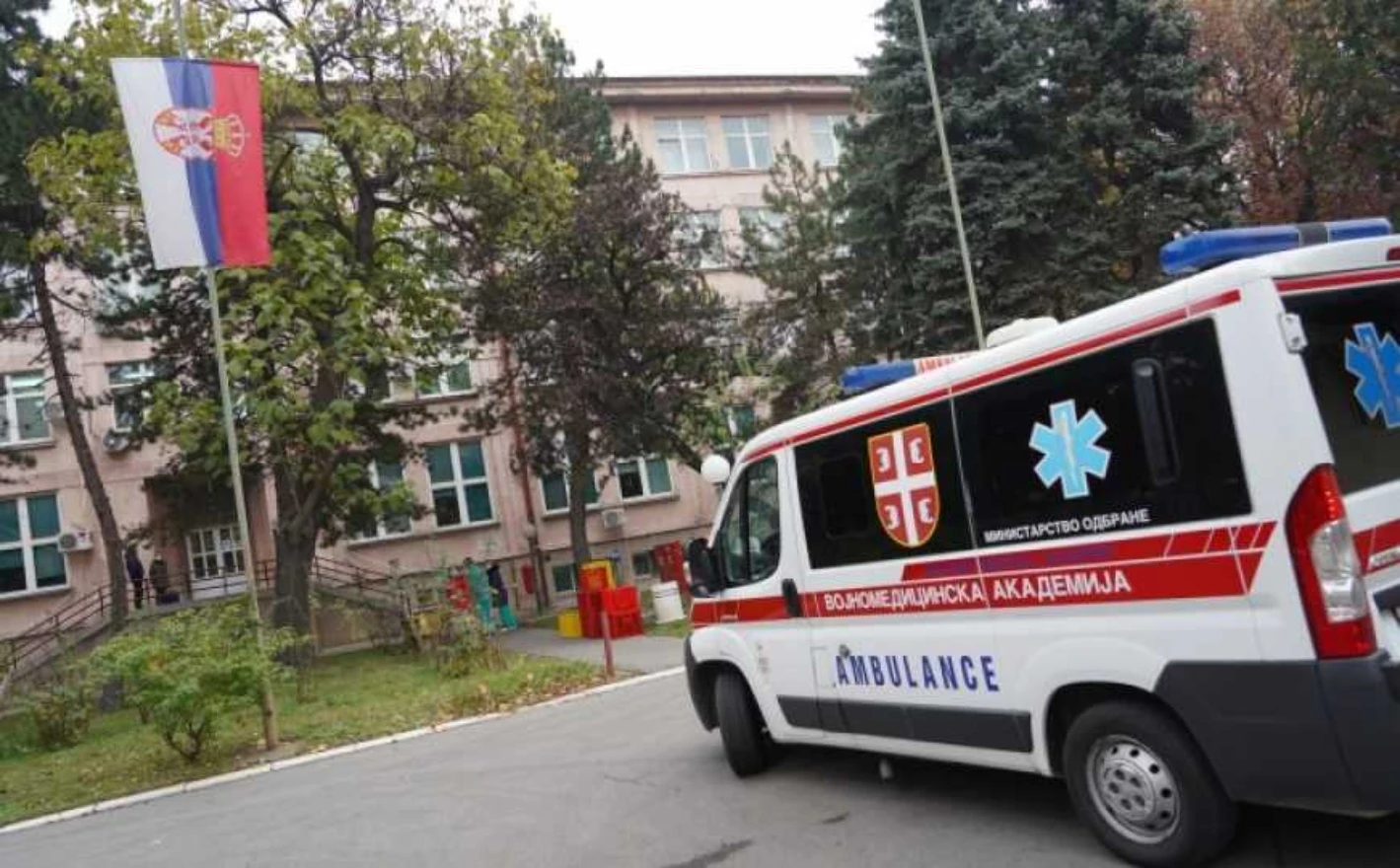 Dvije učenice ozlijeđene nakon što se urušio strop u školi tijekom nastave