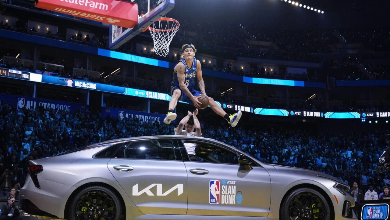 VIDEO I Mac McClung preskočio automobil i treći put slavio u zakucavanjima na All Star vikendu
