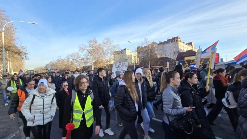 Nakon prosvjeda u Kragujevcu: Vučić poručio da 'obojena revolucija' nije uspjela
