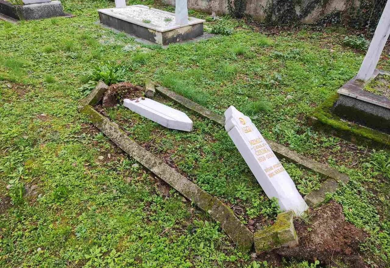 Međureligijsko vijeće BiH osudilo vandalizam u mostarskom haremu