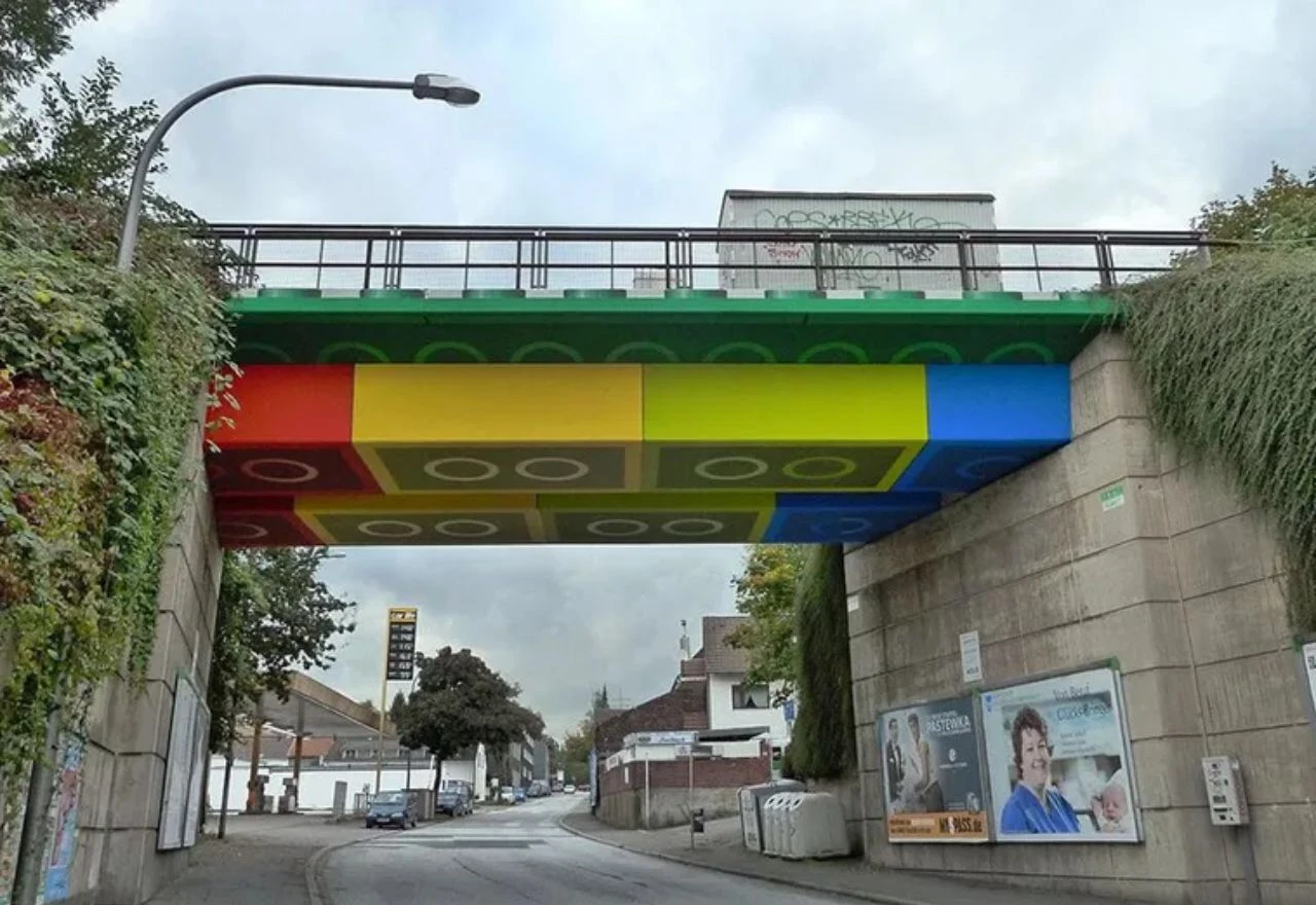 Ovaj nevjerojatni most od Lego kockica je pravo umjetničko remek-djelo