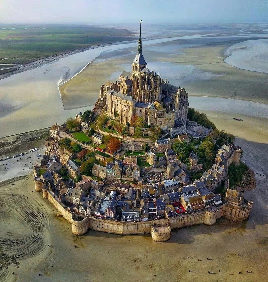 Mont-Saint-Michel: Tajanstveno selo koje nestaje u moru