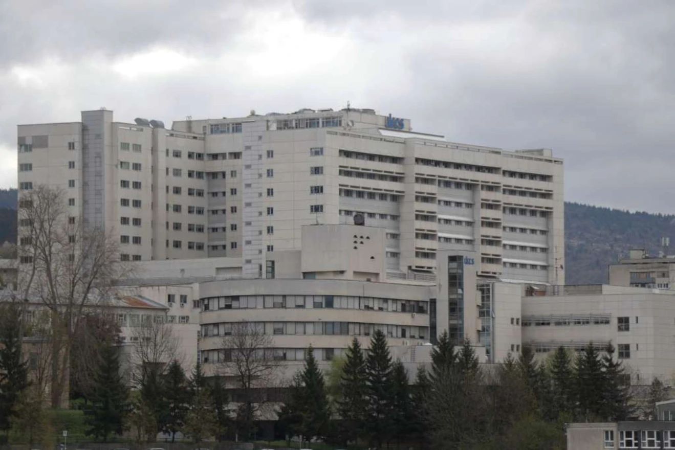 U Sarajevu liječnici uklonili tumor jajnika težak 11,5 kilograma