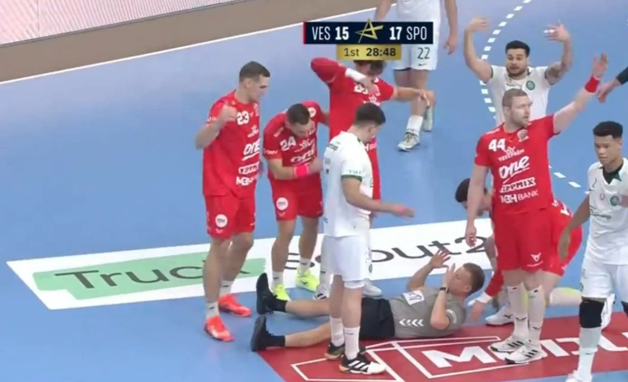 VIDEO I Sudac se samo srušio na utakmici rukometne Lige prvaka