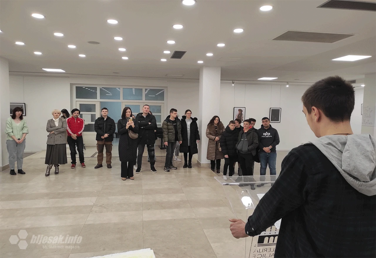 FOTO | U Mostaru održan Sajam umjetnosti u organizaciji učenika srednjih škola