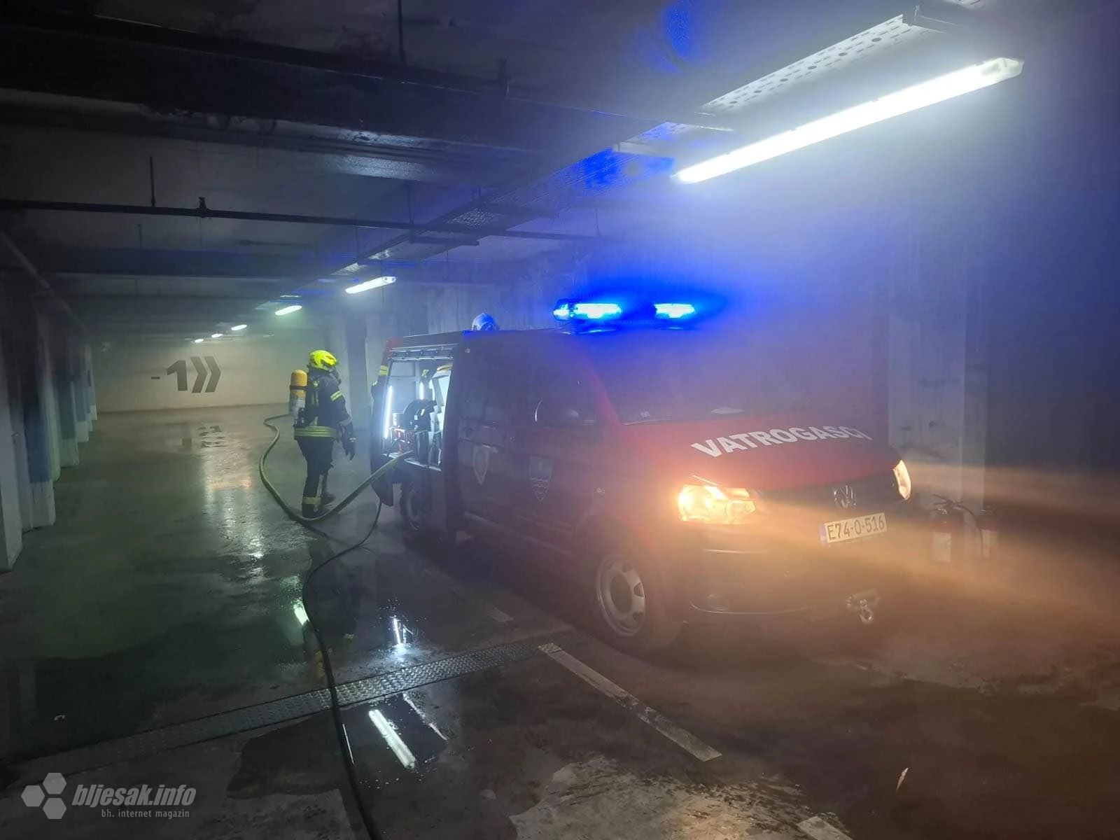 Mostar: Požar u podzemnoj garaži, izgorjela dva automobila