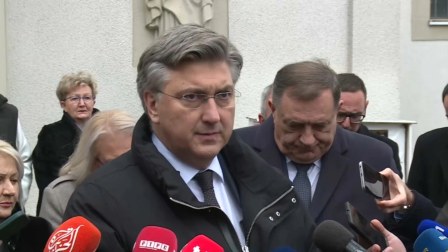 Brojne reakcije na presudu: Jedni prijete, drugi smiruju, a treći nazdravljaju