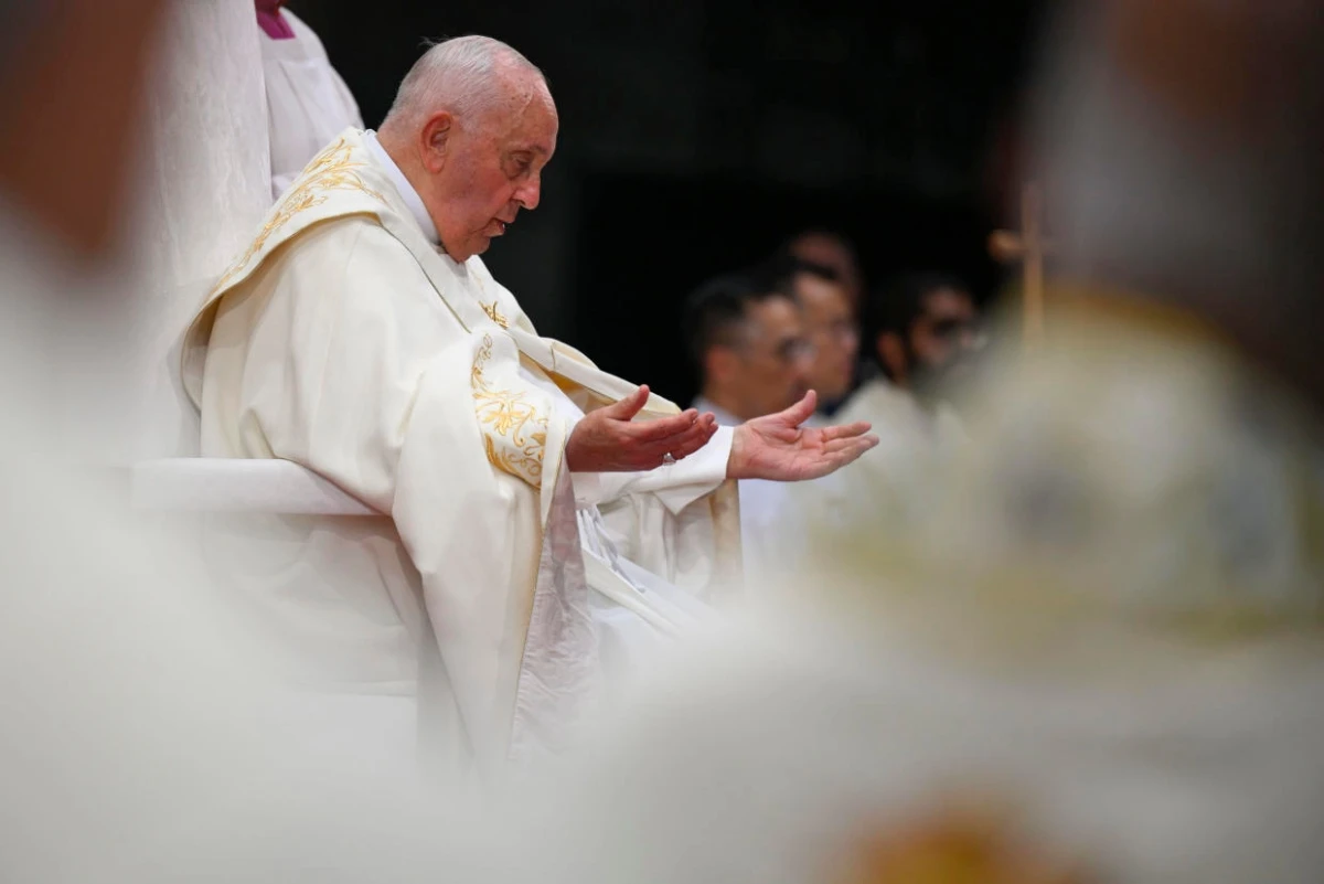 Papa Franjo 18. dan u bolnici: Stabilno, ali su liječnici i dalje oprezni