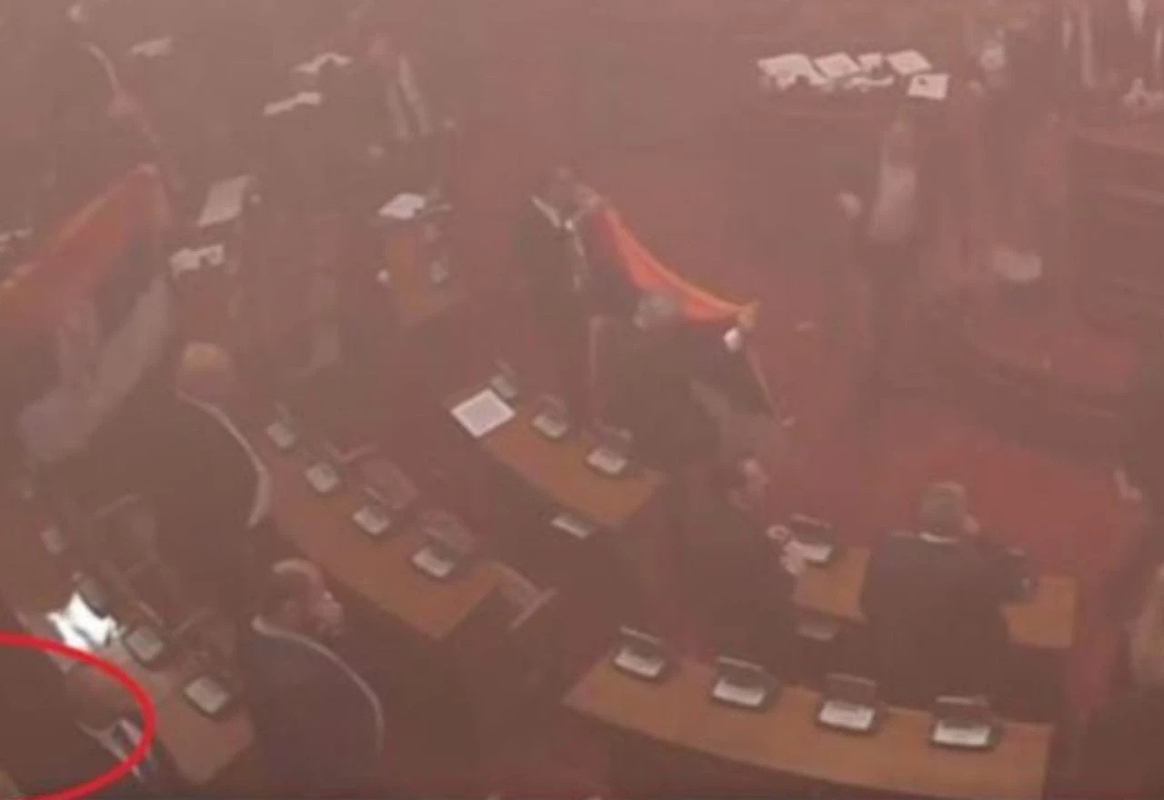VIDEO | Tri ozlijeđene zastupnice