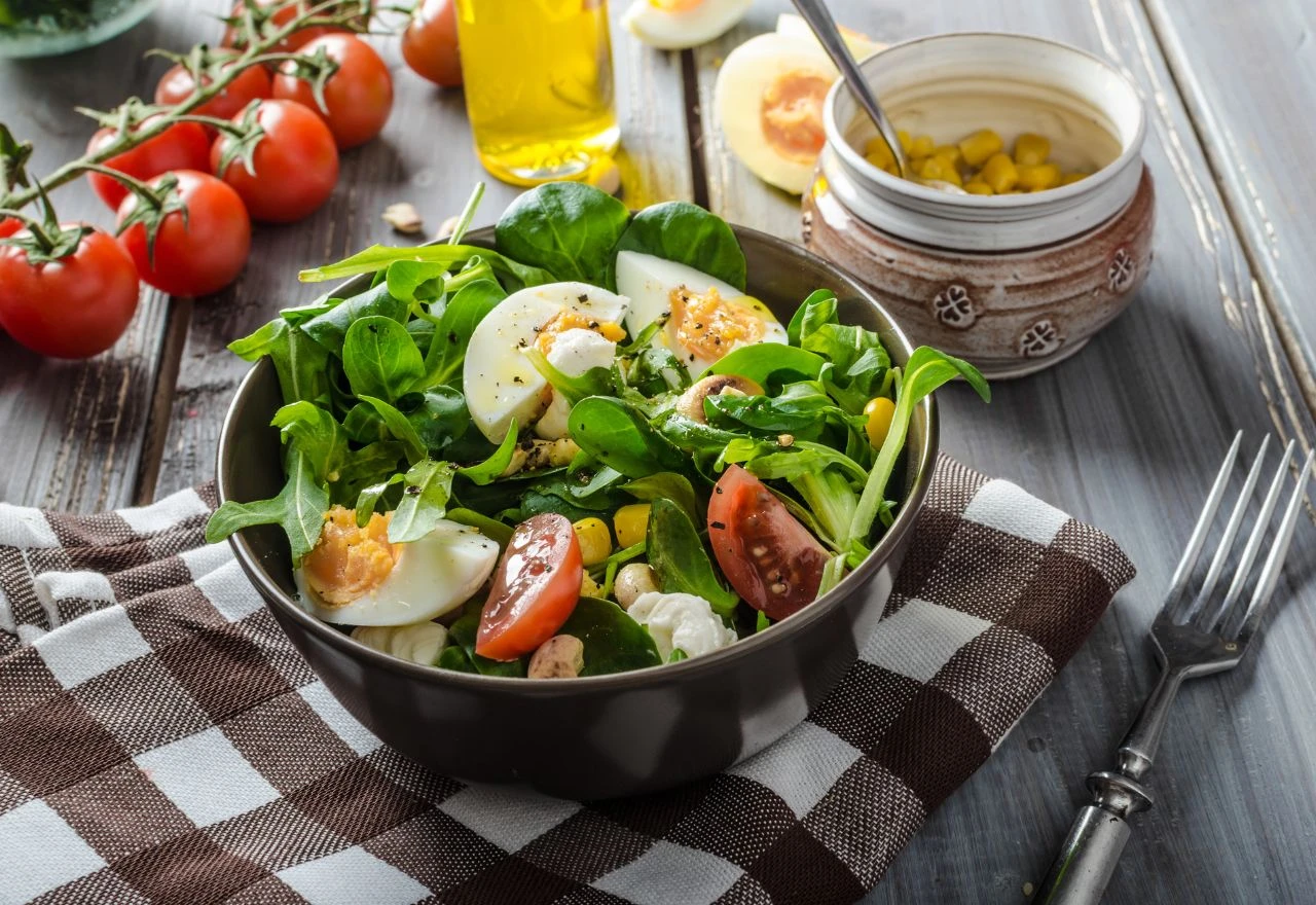 Ovo je najbolja salata za poboljšanje krvne slike - možete je jesti na razne načine