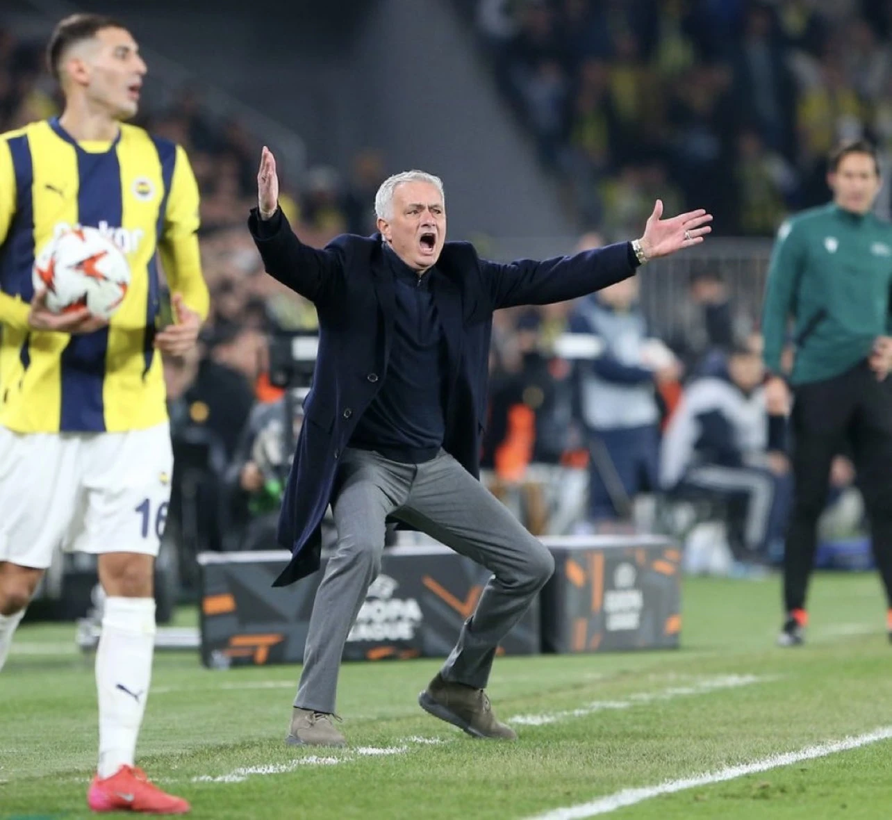 Slavlje Rangersa kod Fenerbahčea, remi Sociedada i Manchester Uniteda