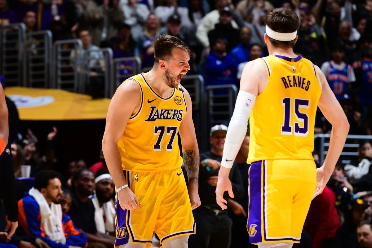 VIDEO I Luka i LeBron gaze, luda trica Curryja