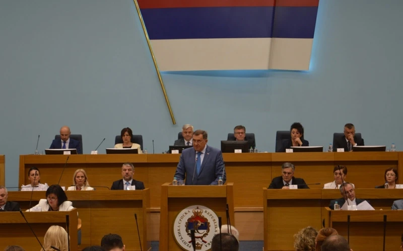Dodik: Brišemo Petricheve amandmane