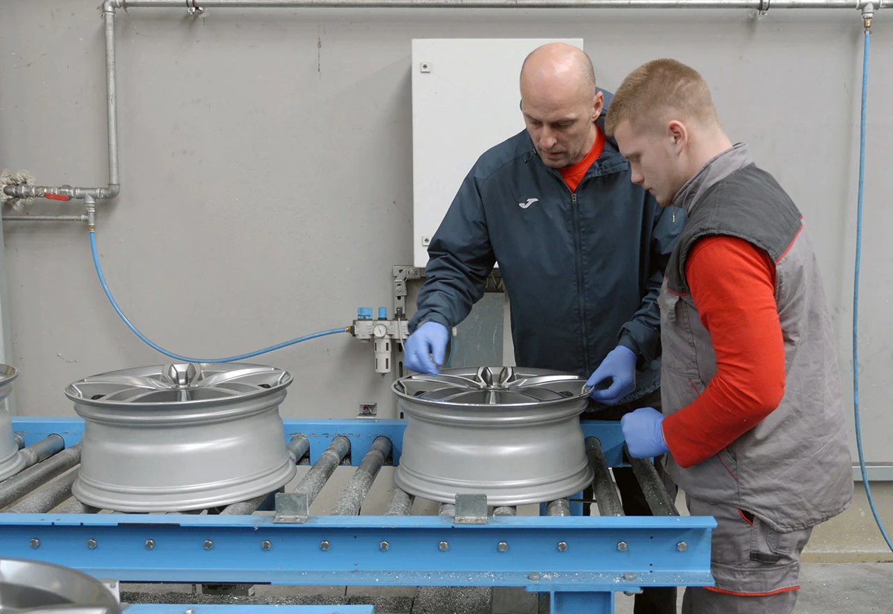 Srednjoškolci u Jajcu usvajaju zelene vještine kroz praksu u industriji