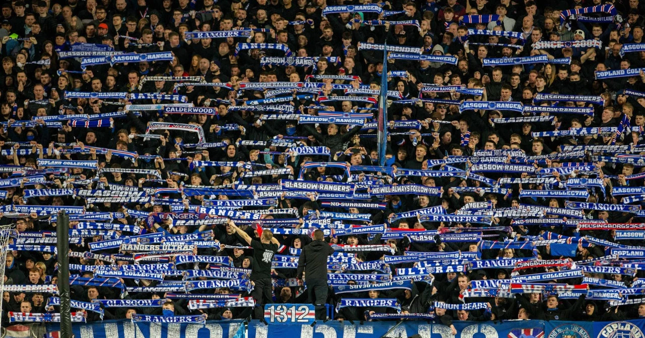 Navijači izvjesili transparent: "Ostavite woke ideologiju u inozemstvu. Obranite Europu!"