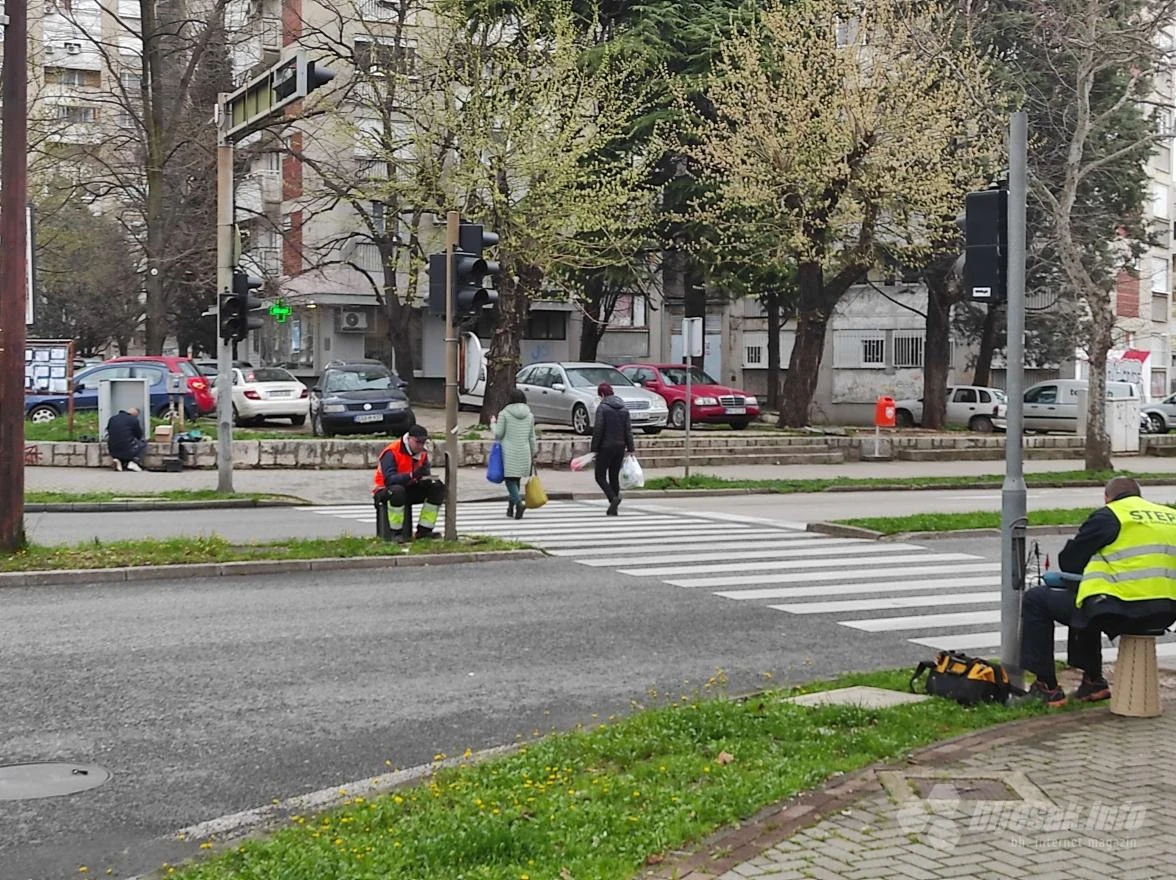 Radnici opet na terenu | U tijeku ugradnja novog semaforskog uređaja