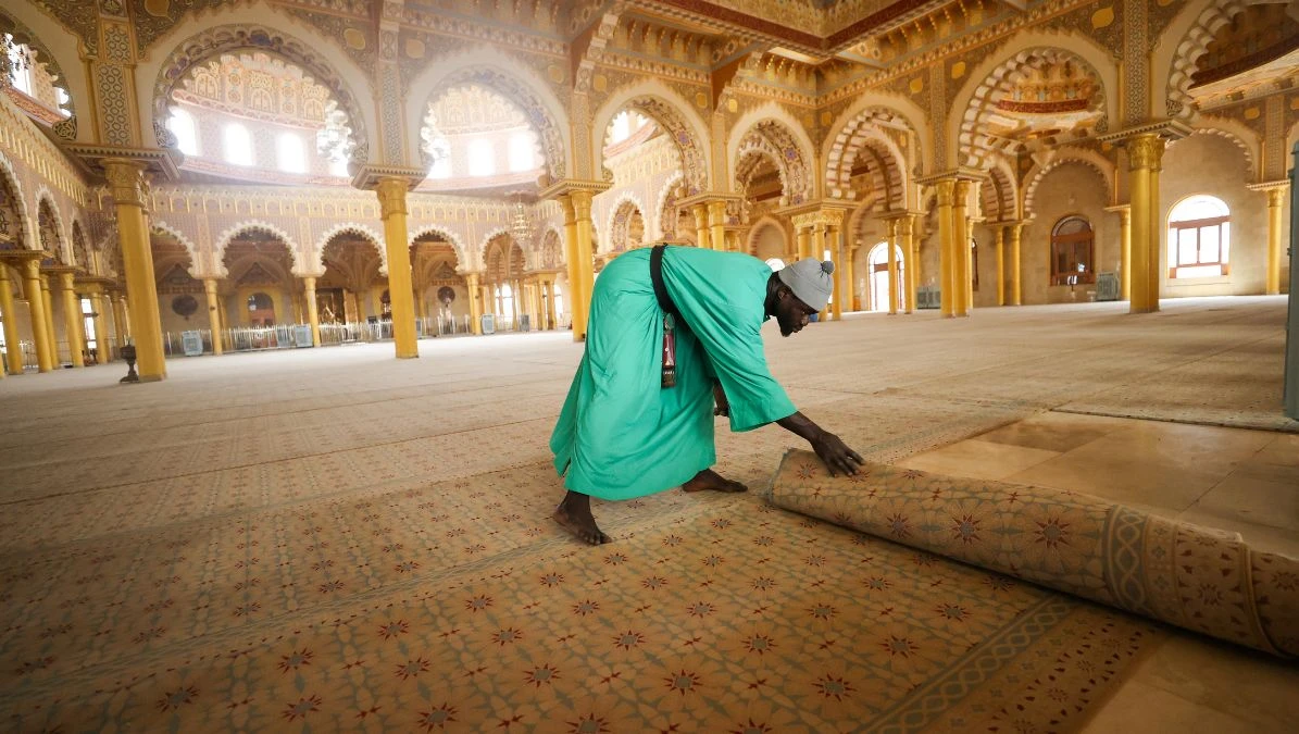 Pripreme za ramazan u najvećoj džamiji na zapadu Afrike