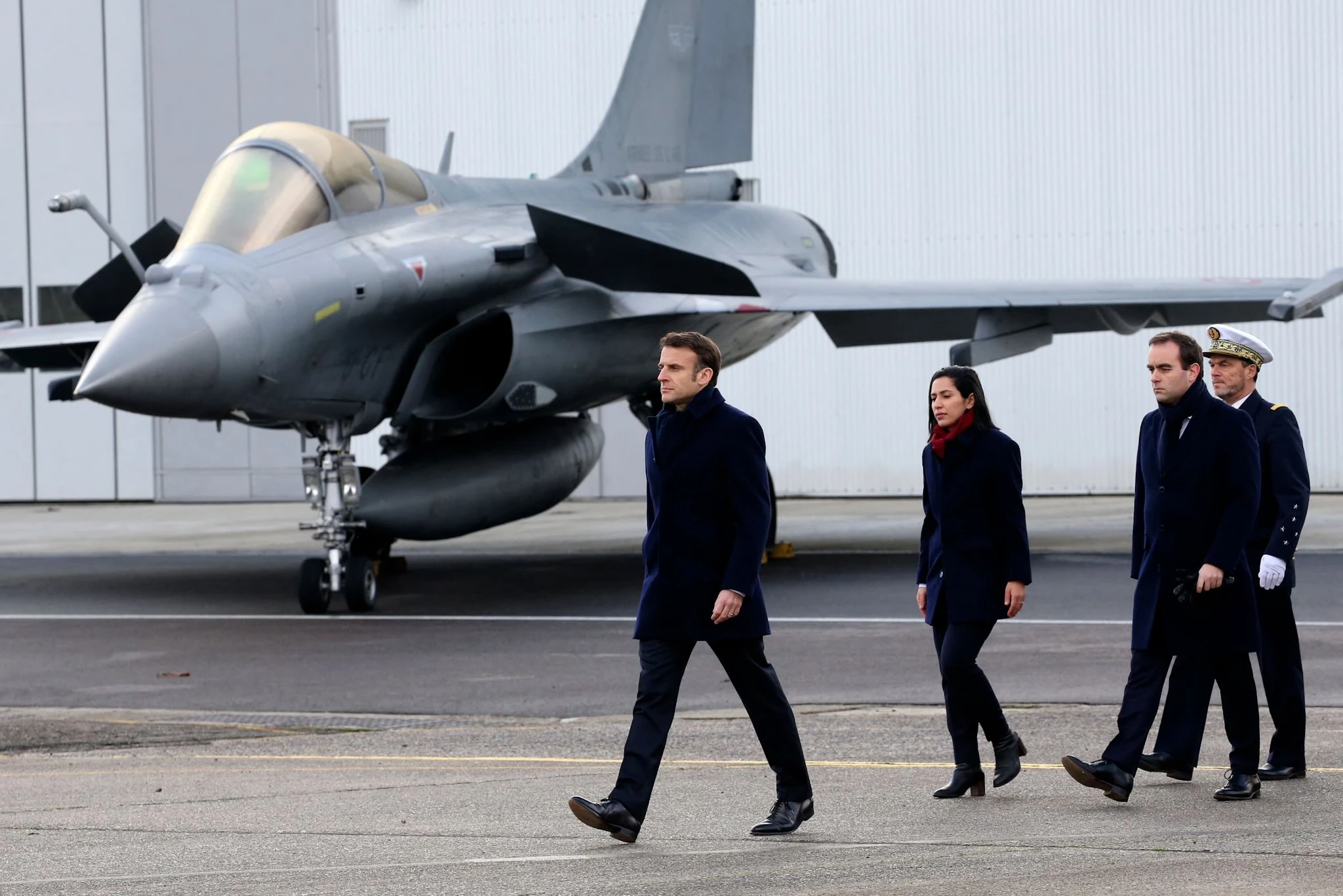 Macron: Rusija ne odlučuje tko će biti u Ukrajini – stižu NATO vojnici?