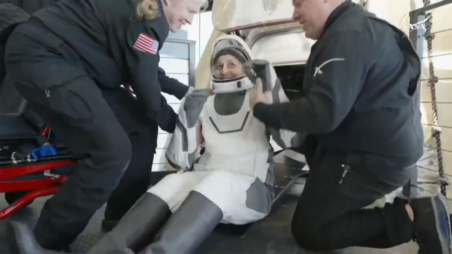 SpaceX kapsula Dragon sigurno vratila astronaute na Zemlju