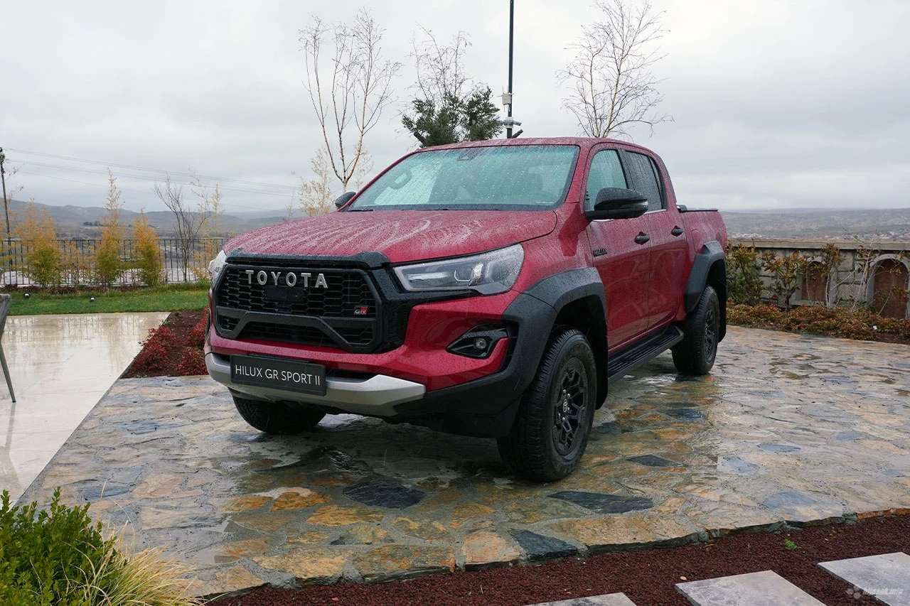 Bljesak donosi dojmove iz Turske: Toyota Hilux Hybrid 48V – terenac za budućnost!