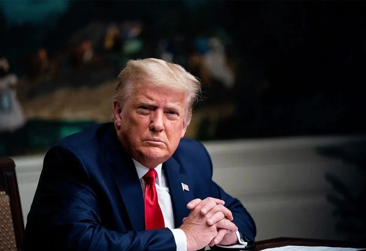 Trump potpisuje uredbu o zatvaranju ministarstva obrazovanja
