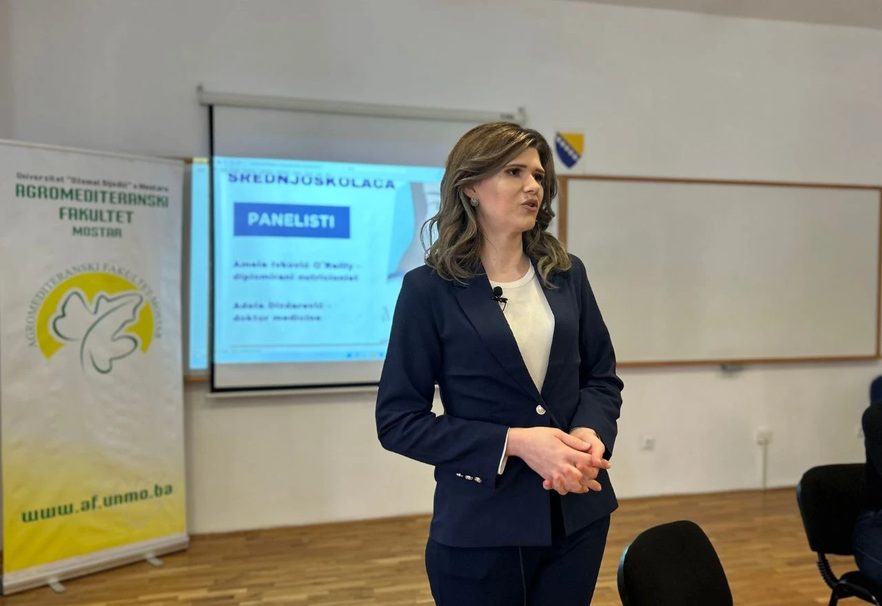 Tribina pod nazivom "Prehrambene navike srednjoškolaca"