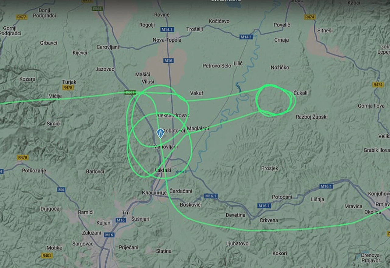 Avion DEA Aviationa kružio nad Laktašima