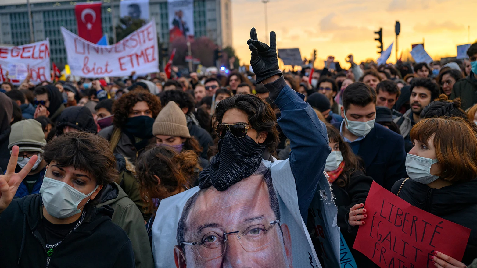 Turska: Vlasti privele 343 osobe