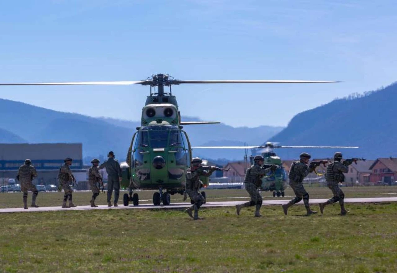 EUFOR s helikopterima uvježbavao brzo razmještanje snaga u BiH