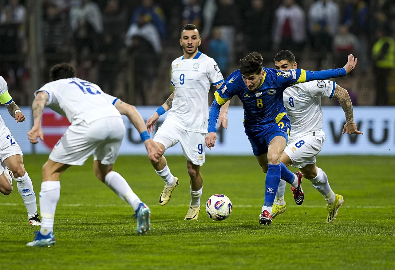 FOTO | Pobjeda za prvo mjesto: BiH bolja od Cipra sa 2:1 u Zenici