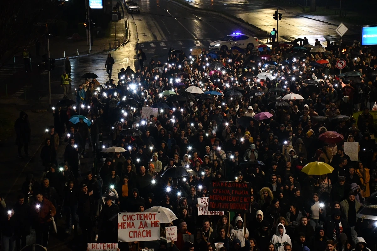 U Skoplju održan mirni prosvjed zbog tragedije u Kočanima