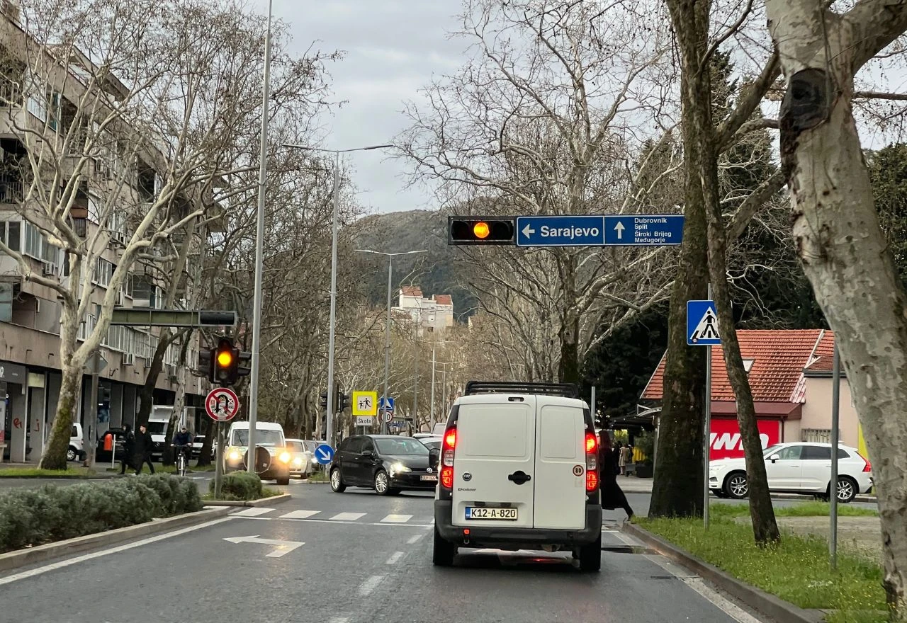 Semafor kod Mostarke opet u kvaru, 12 dana nakon popravka