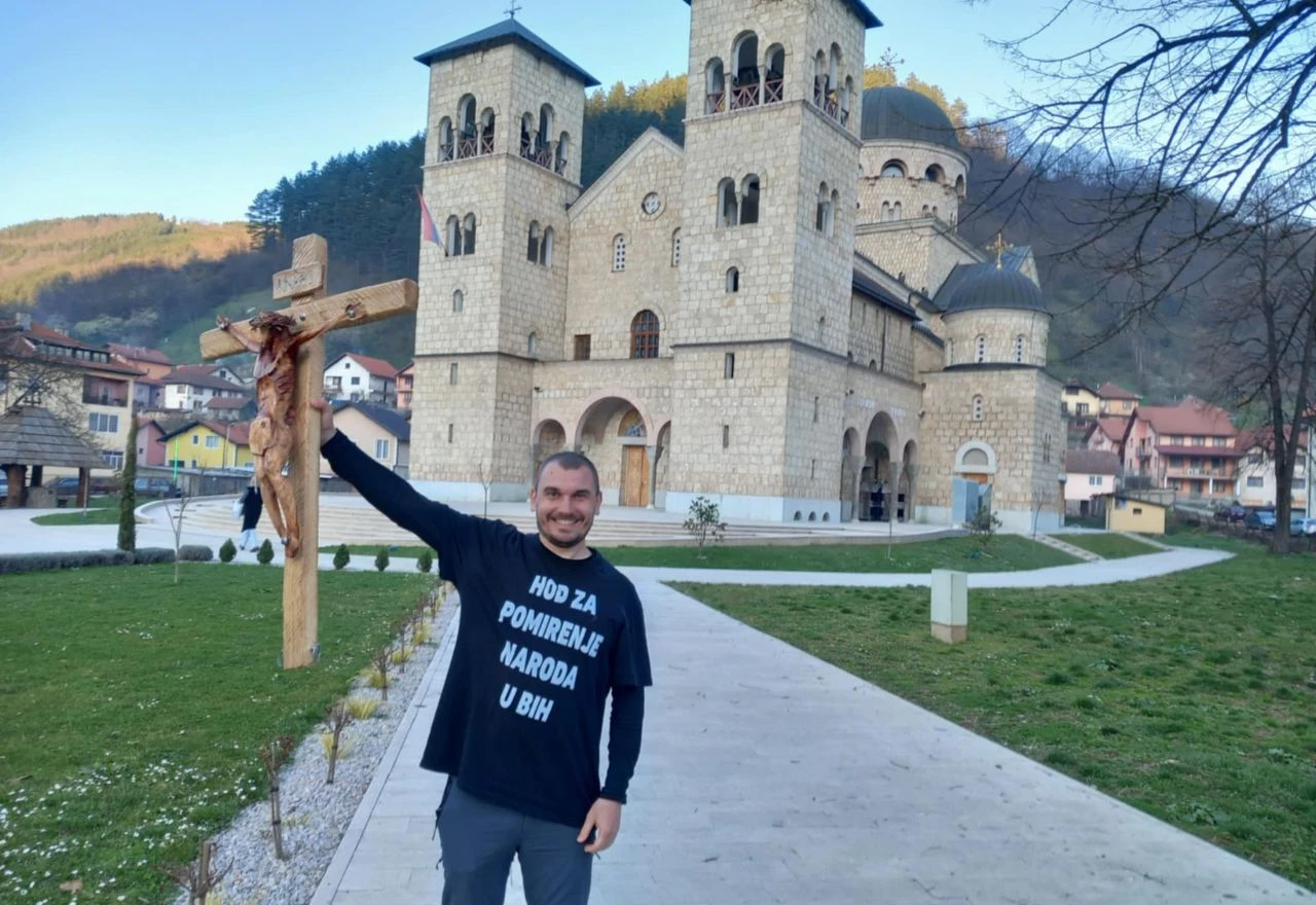 Josip Jelinić tijekom svog hodočašća mira posjetio Podrinje