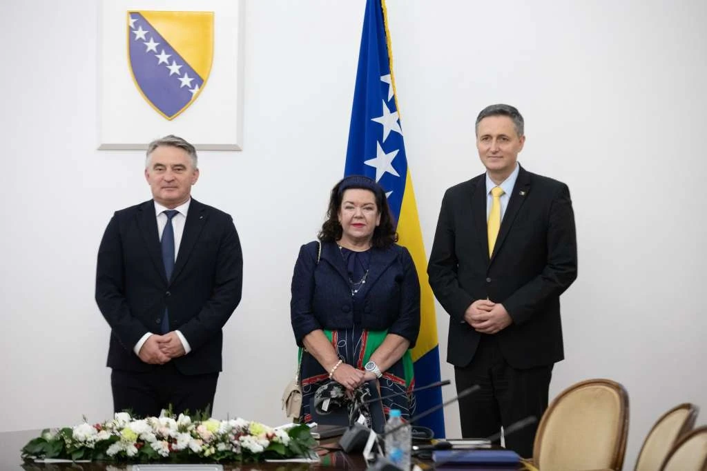 Komšić i Pierce: Državne institucije moraju raditi svoj posao