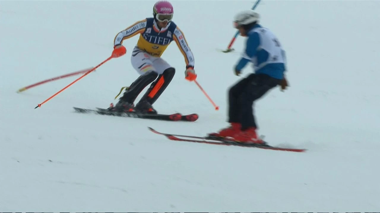 Zamalo nesreća na posljednjem slalomu skijaša
