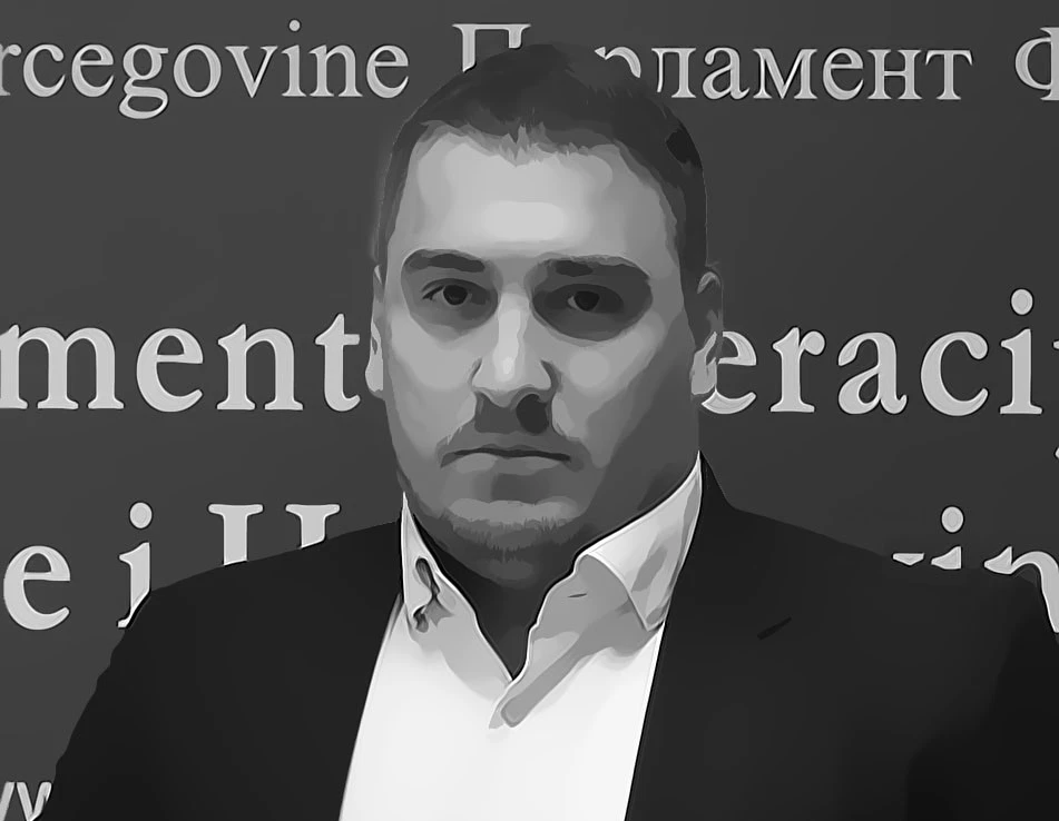 Harise, reci nam de: 100 godina praznine