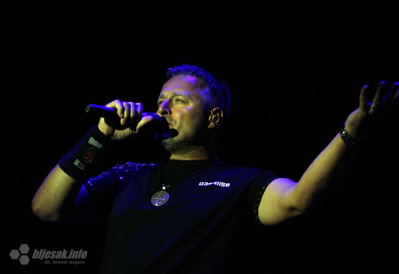 Thompson rasprodao Hipodrom, pa zakazao i drugi koncert