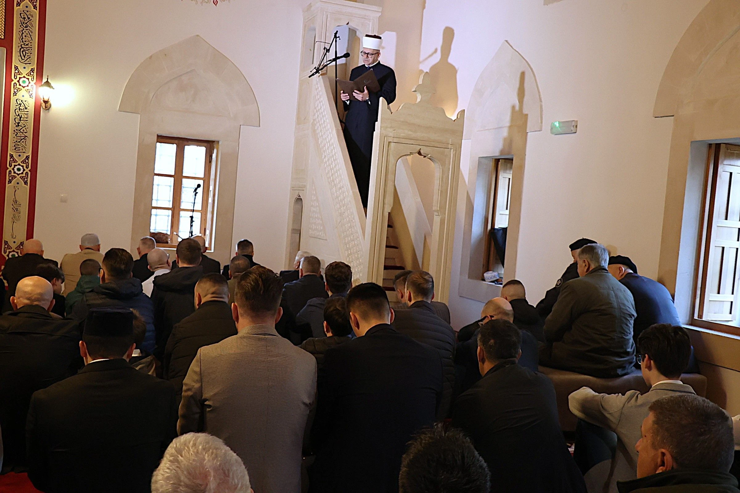 Bajram-namaz klanjan u najstarijoj mostarskoj džamiji